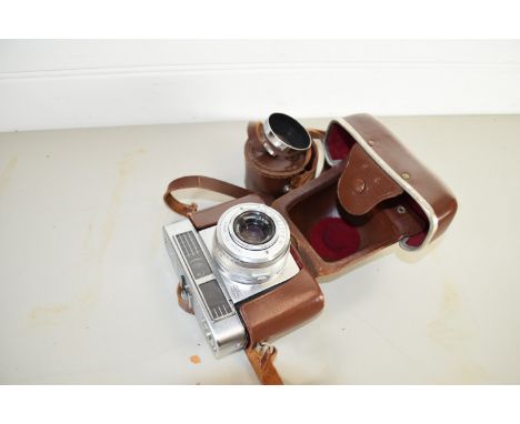 ZEISS IKON CAMERA WITH CARL ZEISS LENS