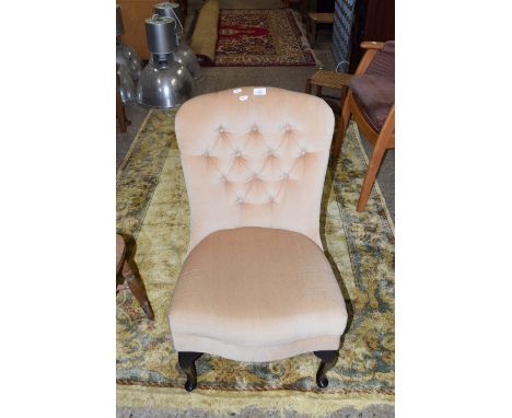 SMALL BUTTON BACK NURSING CHAIR, WIDTH APPROX 51CM MAX