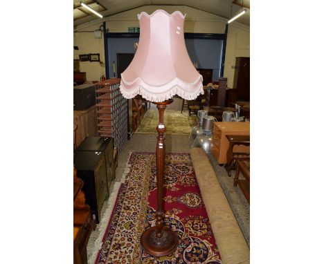 ORNATELY CARVED LAMP STANDARD, HEIGHT APPROX 120CM WITH SHADE