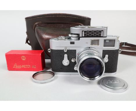 A Leitz Wetzlar Leica M2 Camera, serial no 1019 903, 1961, shutter working, self timer working, viewfinder clear, rangefinder