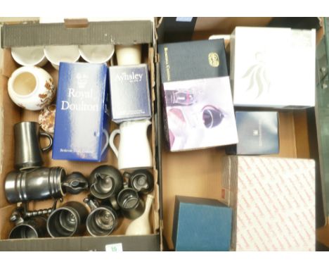 A mixed collection of ceramic items to include - Grey Art Pot, tea ware items, boxed Royal Doulton figure Sleepyheads cats, H