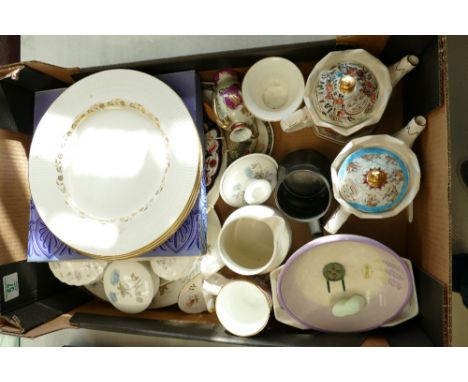 A mixed collection of ceramic items to include - Wedgwood trinket boxes, calendar plate, Royal Doulton Fairfax patterned dinn