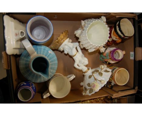 A mixed collection of ceramics to include Crown Devon character jug, Wedgwood character jug, Masons picture frame, Carlton Wa