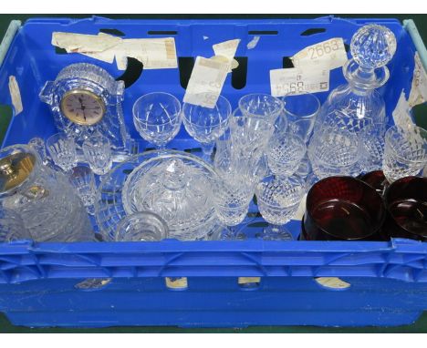 MIXED LOT OF VARIOUS COLOURED AND OTHER GLASSWARE INCLUDING WATERFORD CRYSTAL MANTEL CLOCK 