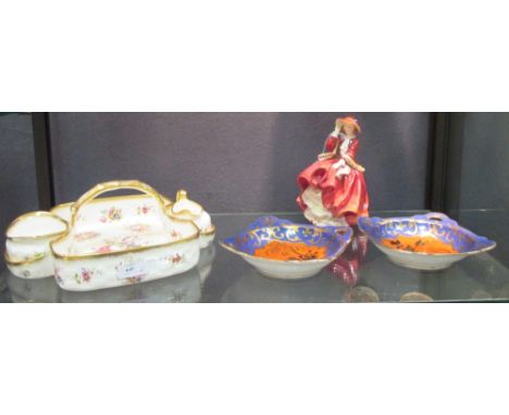 A Hammerstein porcelain tea basket, decorated with flowers, and a Doulton figure 'Top o the Hill', and a pair of Noritake bow