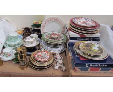 Assorted collectors plates, a miniature Masons part tea set, musical novelty miners lamp and another, tea cups and saucers et
