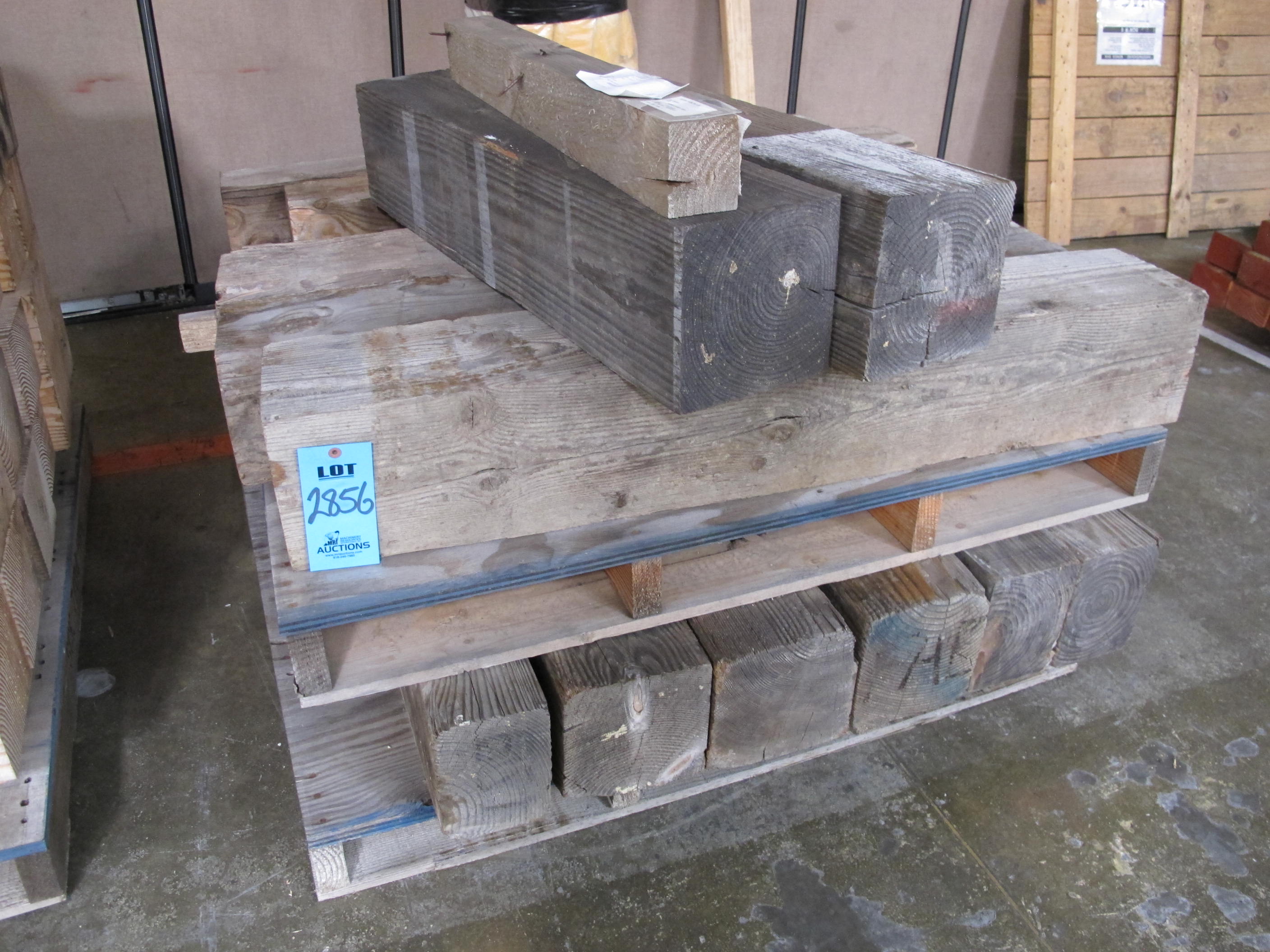 LARGE QUANTITY WOOD CRIBBING/DUNNAGE. LOADING & HANDLING 15