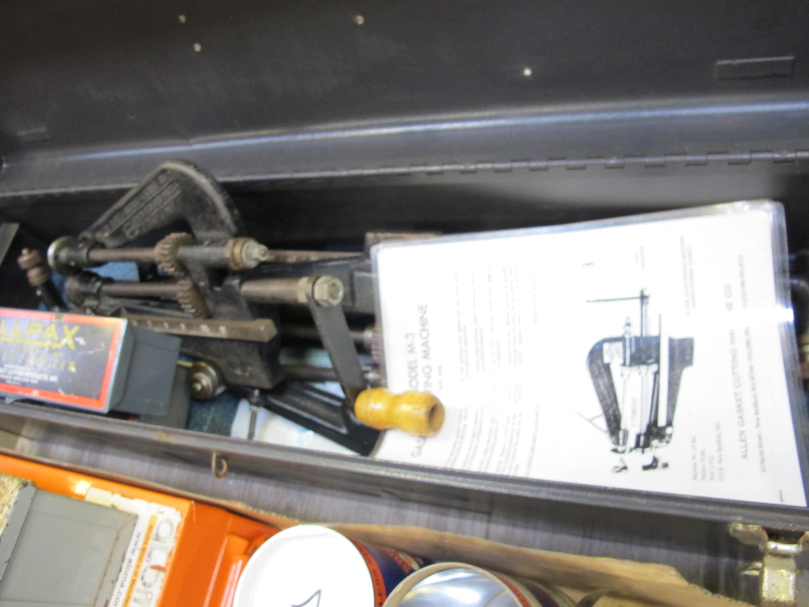 LOT TO INCLUDE (2) ALLPAX EXTENSION GASKET CUTTERS, (1) ALLEN GASKET