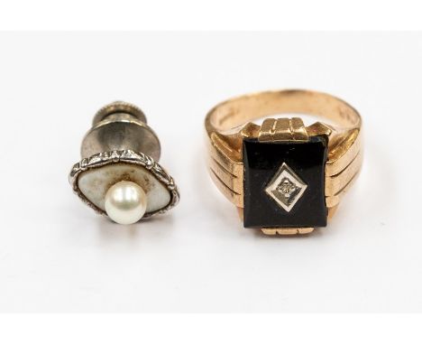 A 9ct gold, onyx and diamond chip gent's ring, size O1/2, approx 5.4gms gross; and a silver, cultured pearl and mother-of-pea