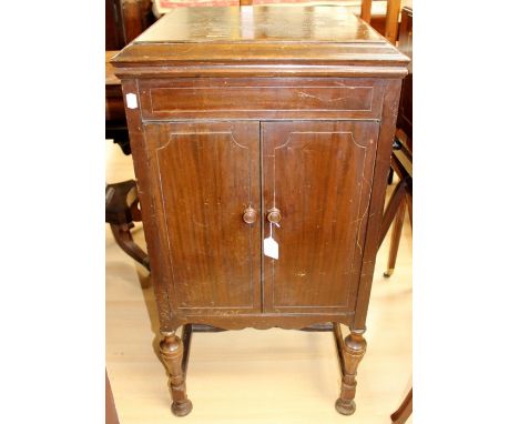 His Master's Voice model 156 gramophone in cabinet, containing several 78s