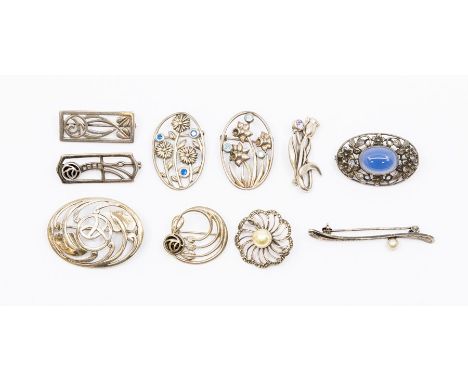 Ten silver brooches - Mackintosh style; Scandinavian brooch stamped K&SH; gem-set etc, gross weight approx 1.62oztCondition r