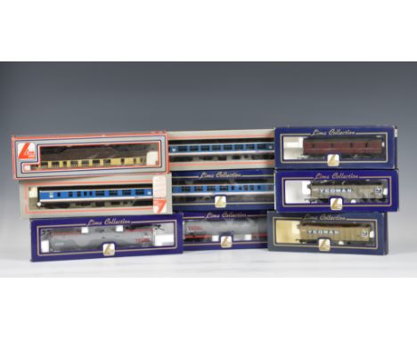 LIMA Railways - OO gauge Locomotives / Coaches / Rolling Stock Locomotives to include 204849A7 Yeoman CL 758 59003, L204639 G
