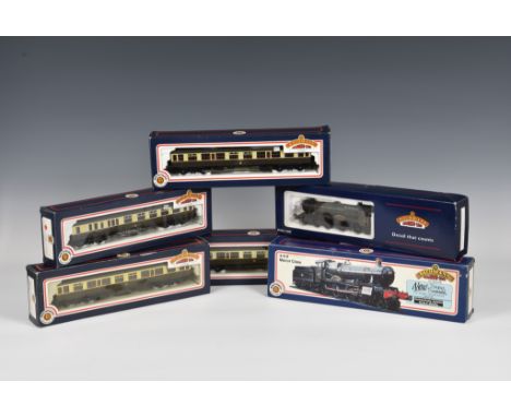 Bachmann Railways - A collection of OO gauge Locomotives / Tanks / Coaches / Rolling Stock to include Locomotives / Tanks - 3