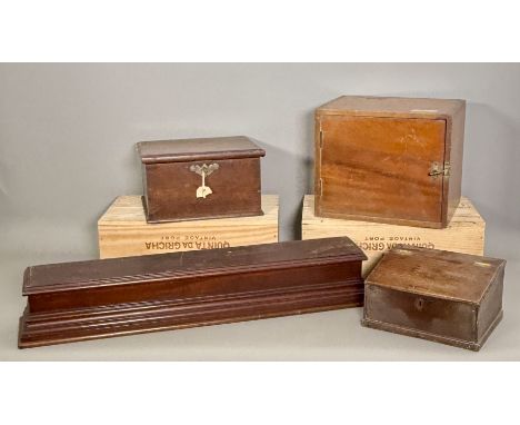 Two antique oak boxes - one with a slope-front (LWH 24.5 x 19.5 x 12.5cm); the other of plain, rectangular form (LWH 28.5 x 2