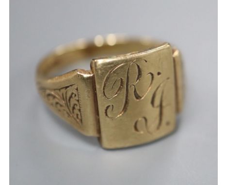 A 9ct yellow gold signet ring, the rectangular matrix initialled 'RJ', size S, 4.9 grams.