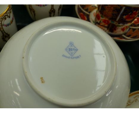 A DAVENPORT PART TEA SERVICE, CROWN DERBY COFFEE CANS, VARIOUS GLASS WARES ETC. 
