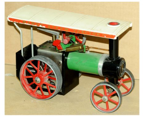 Mamod Steam Tractor - Live Steam Metal Model of a Showmans Type Engine - green/red, fitted with after market rubber tyres but