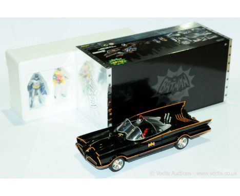 Jada a boxed 1/18th scale TV Related 98625 (Batman Classic TV Series) Batmobile and comes complete with 2 diecast figures "Ba