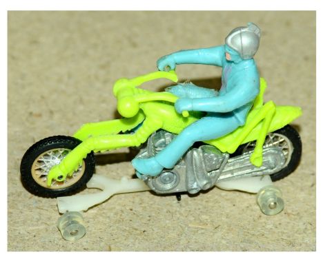 Mattel Hot Wheels unboxed "Rrrumblers" comprising of "Preying Menace" complete with Guide which appears to be Good (would ben