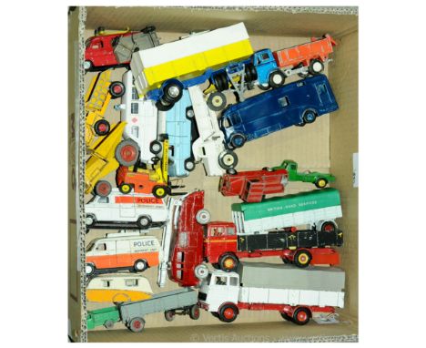 Dinky a unboxed group to include Horsebox, Land Rover 109 WB, Ford D800, Caravan, Ford Transit Van 'Police', Conveyancer Fork