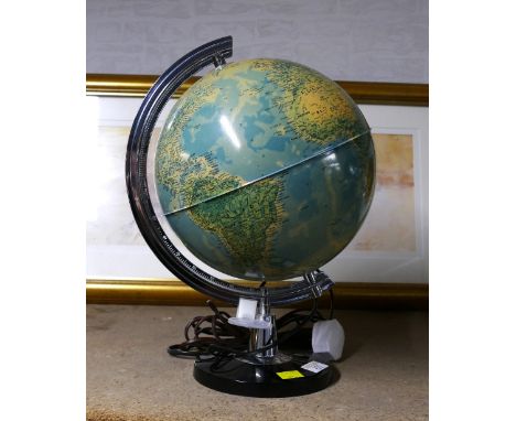 Electric light up globe by Technodidattica