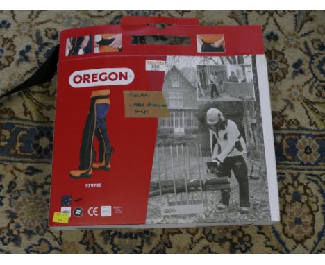 Oregon chainsaw chaps