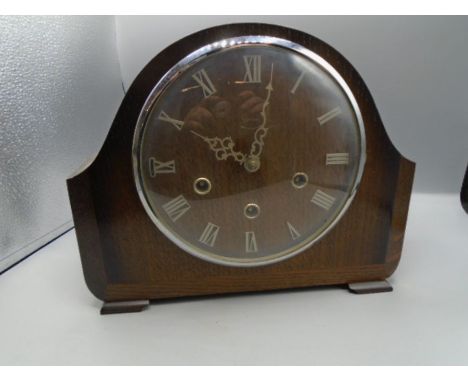 Oak cased mantle clock