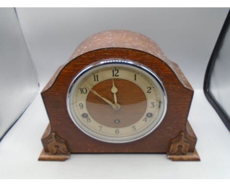 Oak cased mantel clock