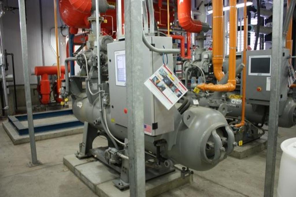 2011 GEA rotary screw ammonia compressor, 250 hp, model NR-N2655S-28, s ...