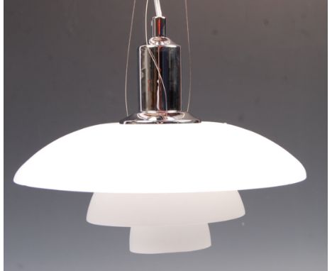 After Poul Henningsen - A contemporary glass ceiling light fixture / suspension lamp. The light consisting of three dished fr