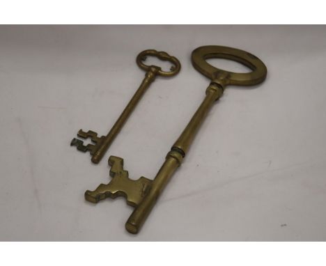 TWO LARGE HEAVY WEIGHT VINTAGE BRASS KEYS - ONE 13 INCHES LONG 