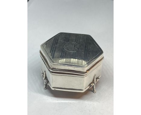 A HALLMARKED BIRMINGHAM SILVER HEXAGANOL LIDDED POT ON THREE LEGS GROSS WEIGHT 42 GRAMS 