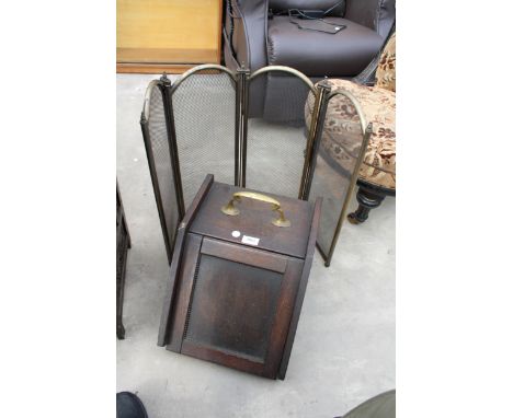 AN OAK ART NOUVEAU PURDONIUM AND FIRESCREEN 