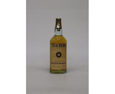 A 26 1/2 FL OZS BOTTLE OF TEACHERS HIGHLAND CREAM SCOTCH WHISKY 
