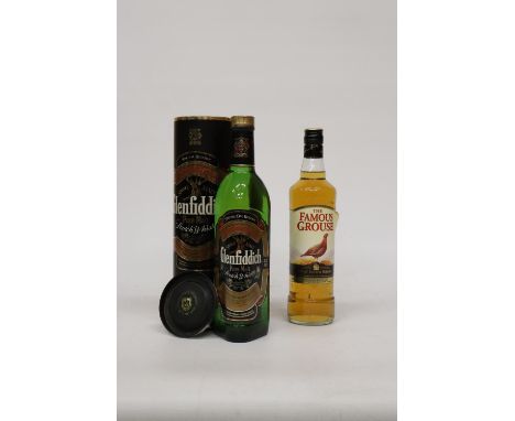 TWO BOTTLES OF SCOTCH WHISKY TO INCLUDE A 70CL BOTTLE OF FAMOUS GROUSE AND A 70 CL BOTTLE OF GLENFIDDICH IN PRESENTATION BOX 