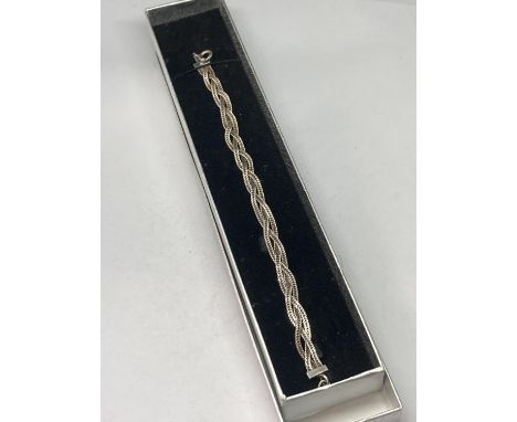 A SILVER BRACELET 
