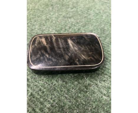 A GEORGIAN SNUFF BOX 
