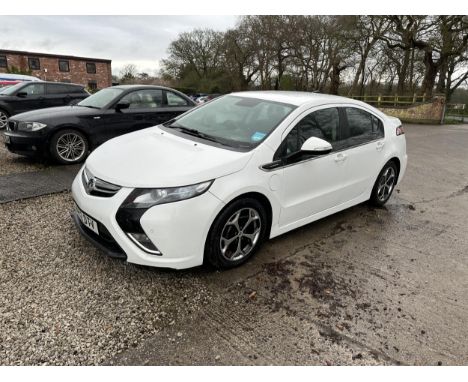 A VAUXHALL AMPERA ELECTRON 5 DOOR HATCHBACK HYBRID, DATE OF FIRST REGISTRATION 11/06/2012. REGISTRATION NUMBER  MT12DTV, ONE 