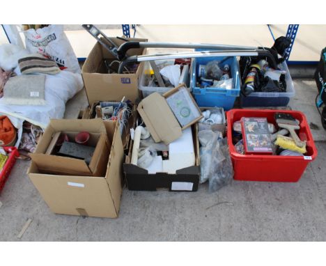 A LARGE ASSORTMENT OF TOOLS AND HARDWARE TO INCLUDE PLUMBING SPARES AND A SPIRIT LEVEL ETC 