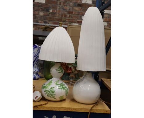 TWO CERAMIC TABLE LAMPS WITH CERAMIC SHADES 