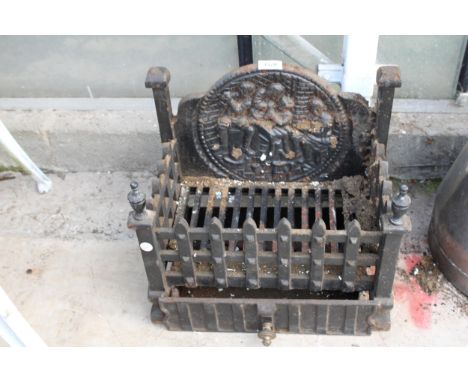 A VINTAGE AND DECORATIVE CAST IRON FIRE GRATE WITH ASH TRAY 