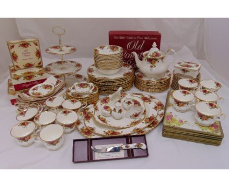 Royal Albert Old Country Roses dinner service to include plates, bowls, cups, saucers and serving dishes (106)