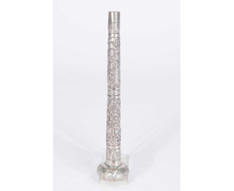 An Indian Kutch style parasol handle, c.1900The compressed four finial cast with a series of leaves extending to a tapered se