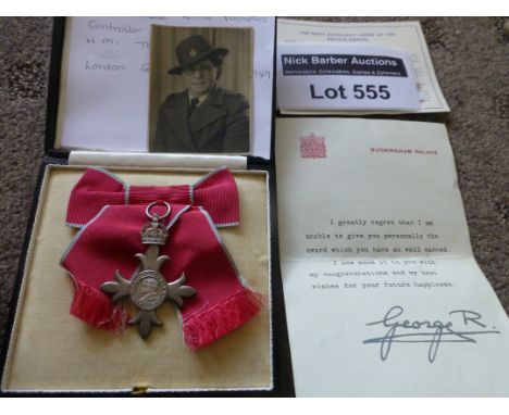 Collectables : MBE medal - to Miss Rosie Noakes Controller of typists H M Treasury London Gazete 1.1.49 - within case and box