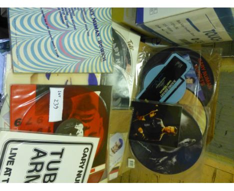 Records : A collection of Gary Numan - Tubeway Army picture discs, coloured vinyl and white label editions, all in exc condit