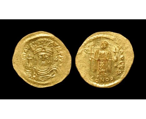 582-602 AD. Lightweight solidus series, Constantinople mint. Obv: D N MAVRC TIb PP AVI legend with cuirassed bust facing, wea