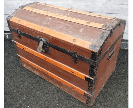 DOMED TOP WOOD CLAD TRAVEL TRUNK 
