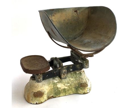 A large set of vintage kitchen scales 