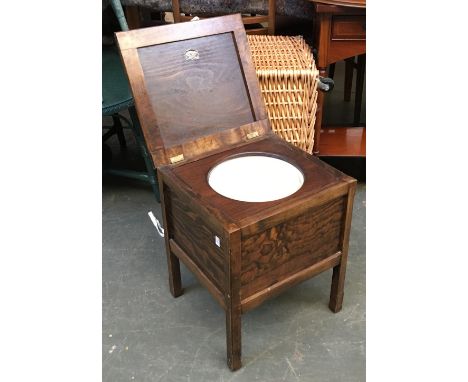 A small oak commode, with ceramic liner, 39x36x47cmH 