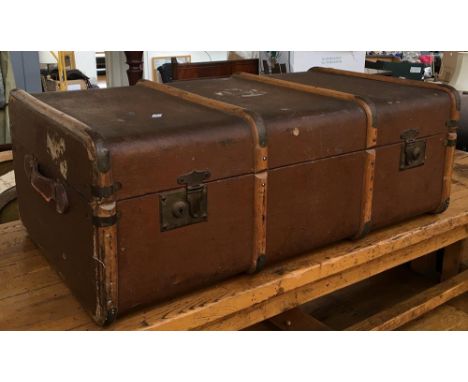 A canvas and woodbanded travel trunk, 91cmW 